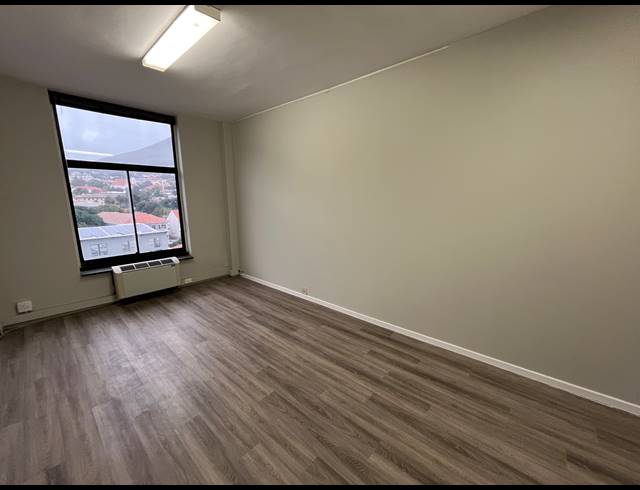 66M² OFFICE TO LET IN GARDENS